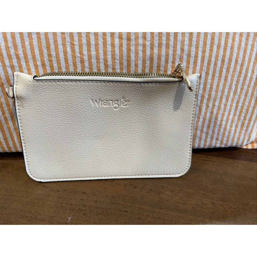 Wrangler White Leather Clutch With Gold Colored zipper